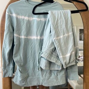 Maternity two-piece sweatsuit